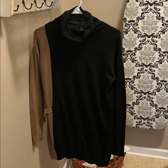 Black and Tan sweater with buckle on side - Picture 1 of 3